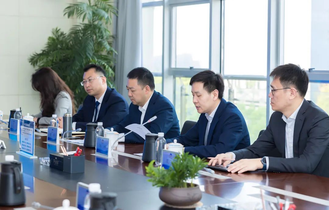 强强联合！东方雨虹携手眉山天投共建西部 AI 产业新高地(图3)