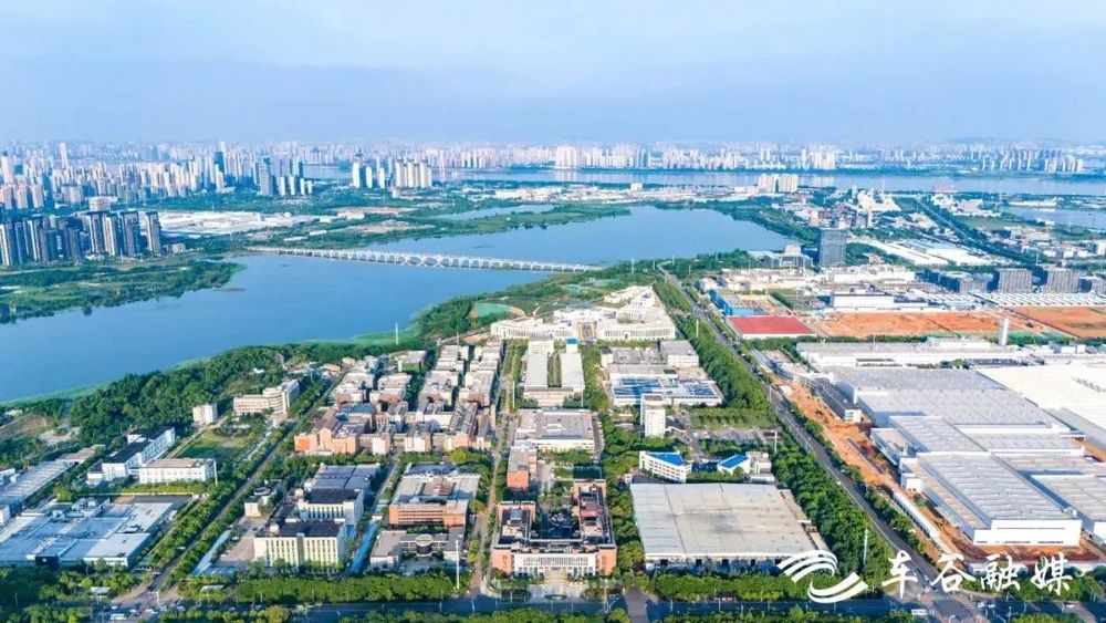 200余家企业聚集 武汉经开区人工智能产业生态现雏形(图3)